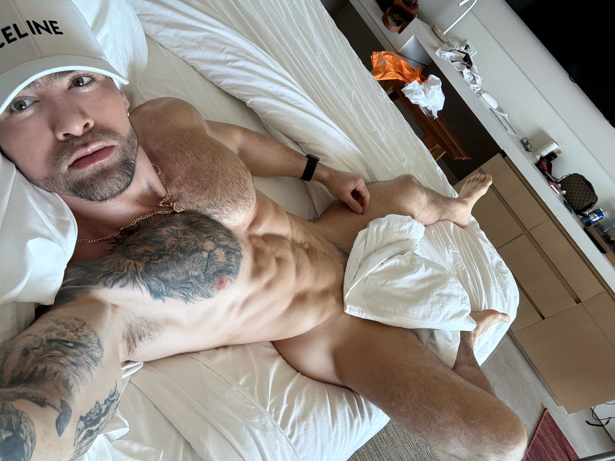 🚨SUSCRÍBETE A MI ONLY ANTES DE 🚨ALGUNOS CAMBIOS 🥵👇🏻

onlyfans.com/davidprivate