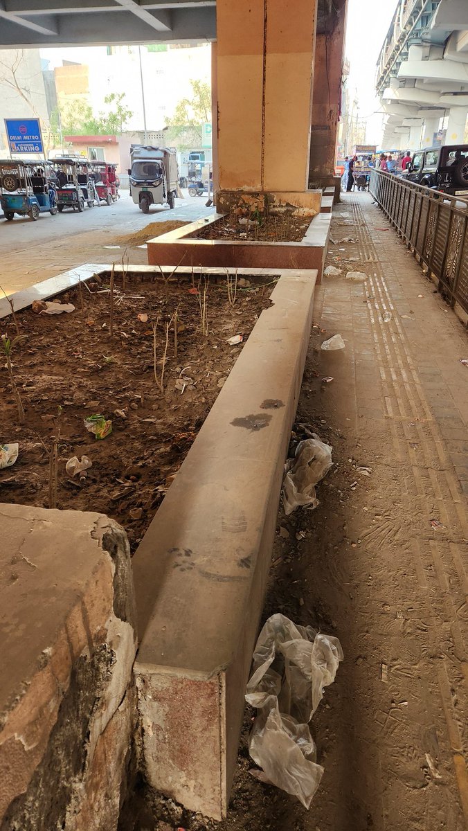 _ijerri's tweet photo. Hey @OfficialDMRC see the situation at Uttam Nagar West Metro station. Can we expect the bare minimum thing i.e., maintaining cleanliness here? The situation at Dwarka Mor metro station is even worse.

#delhimetro https://t.co/5hjpBTDkBU