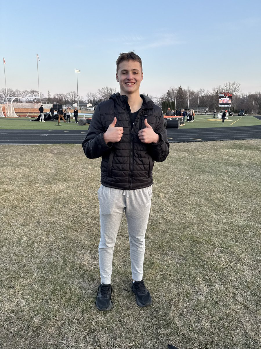 LandonKibbe's tweet image. 🔥Personal Record🔥
▪️200 Meters
▪️1st Place 
▪️22.80

@ West De Pere Quad 4/10/2025

Thank you Coach Zellner, WDP Trainer Pierce Narges, PT trainer Becky Donnay, and Mike Draheim/XLR8 for the rehab and prep for the track season! 

@WDPTrack_Field @wdp_football @PrepRedzoneWI