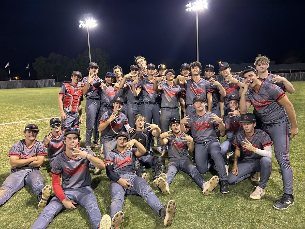 SMHS_Baseball's tweet photo. ‼️FINAL SCORE‼️

Eastside 4 - Westside 3

Dub goes to the Eastside boys to advance to the 6-4A District Championship! Big performances and shoutout to the fellas for giving it a whole team effort to take down the Panthers https://t.co/WbHzO3HWgb