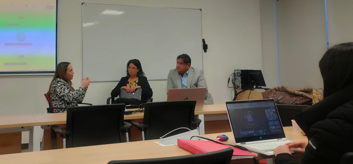 Facultad de Derecho UDLA tweet media