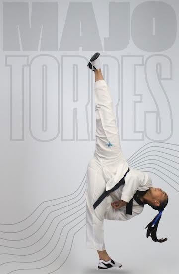 lacanchamd's tweet photo. 🥇🇲🇽 ¡MEDALLISTA PANAMERICANA! 🇲🇽

María José Torres Sánchez se coronó CAMPEONA EN LA FINAL DEL PANAM SERIES SUB 22 en la modalidad freestyle poomsae de taekwondo, ¡con tan solo 15 años de edad!
Un logro histórico al ser la más joven de su categoría, demostrando que la pasión, https://t.co/lqR2hz3pLP