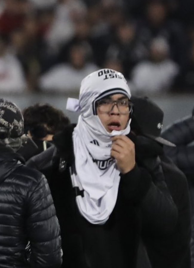 NiikkoLLe's tweet photo. SEGUNDO PENDEJO RECONCHETUMAREEEEEEEEE 🤬🤬😤😤 #VamosColoColo https://t.co/Wq4r8TXO7w