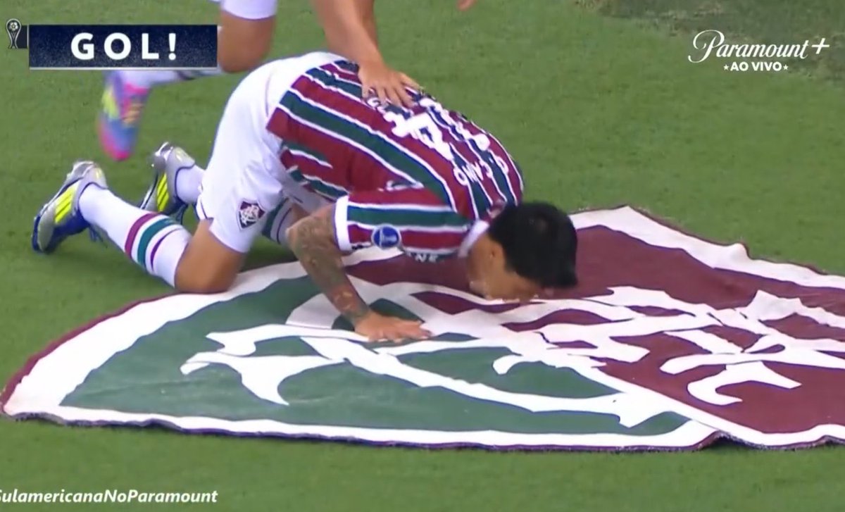 MAIOR ÍDOLO DESSA GERAÇÃO