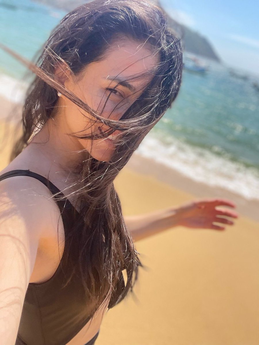 ¿Cómo están? 🌊 
Los leo 👀