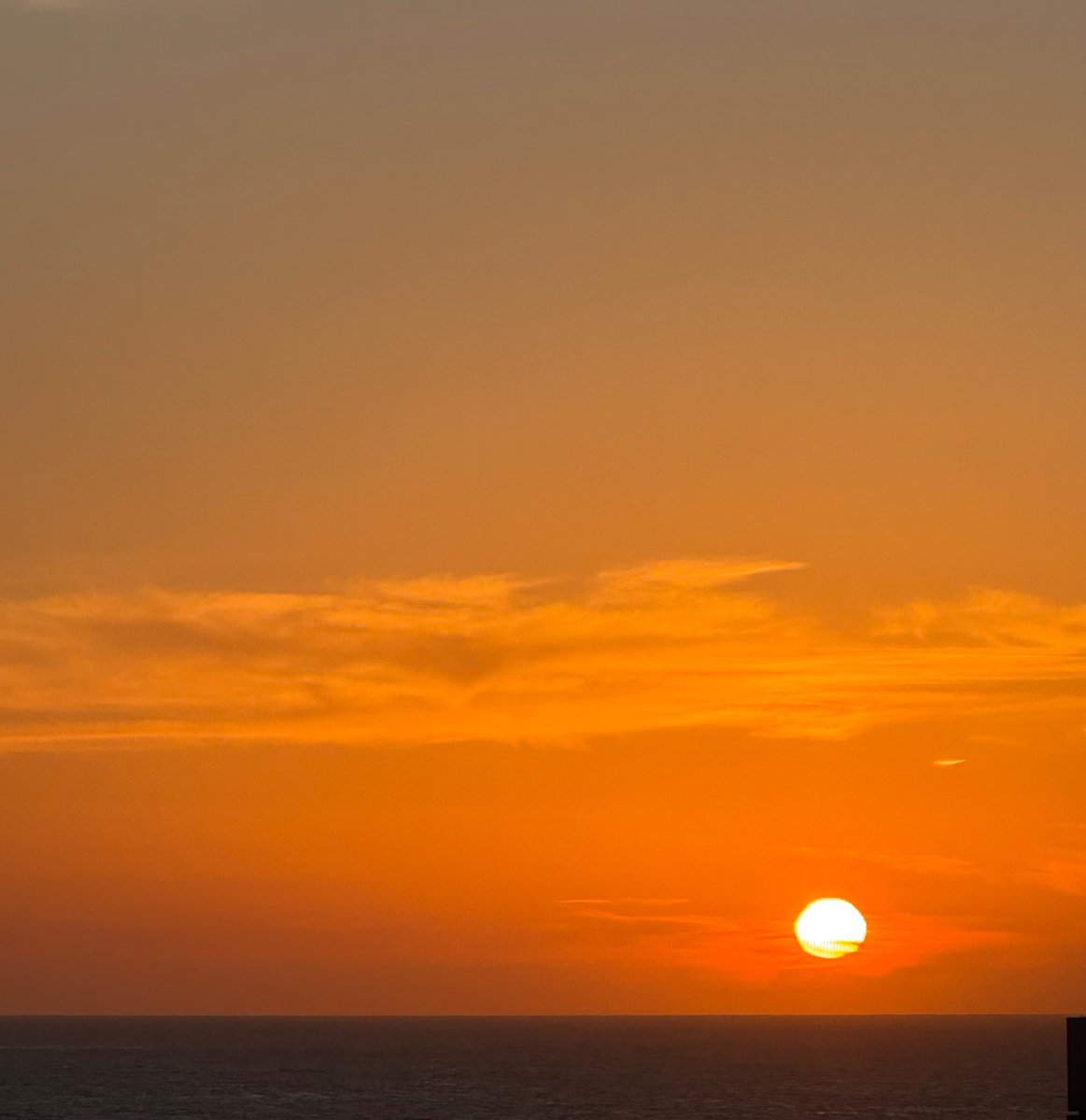 Our oceans connect us all - from the Pacific Ocean to wherever in the world you are: hi.