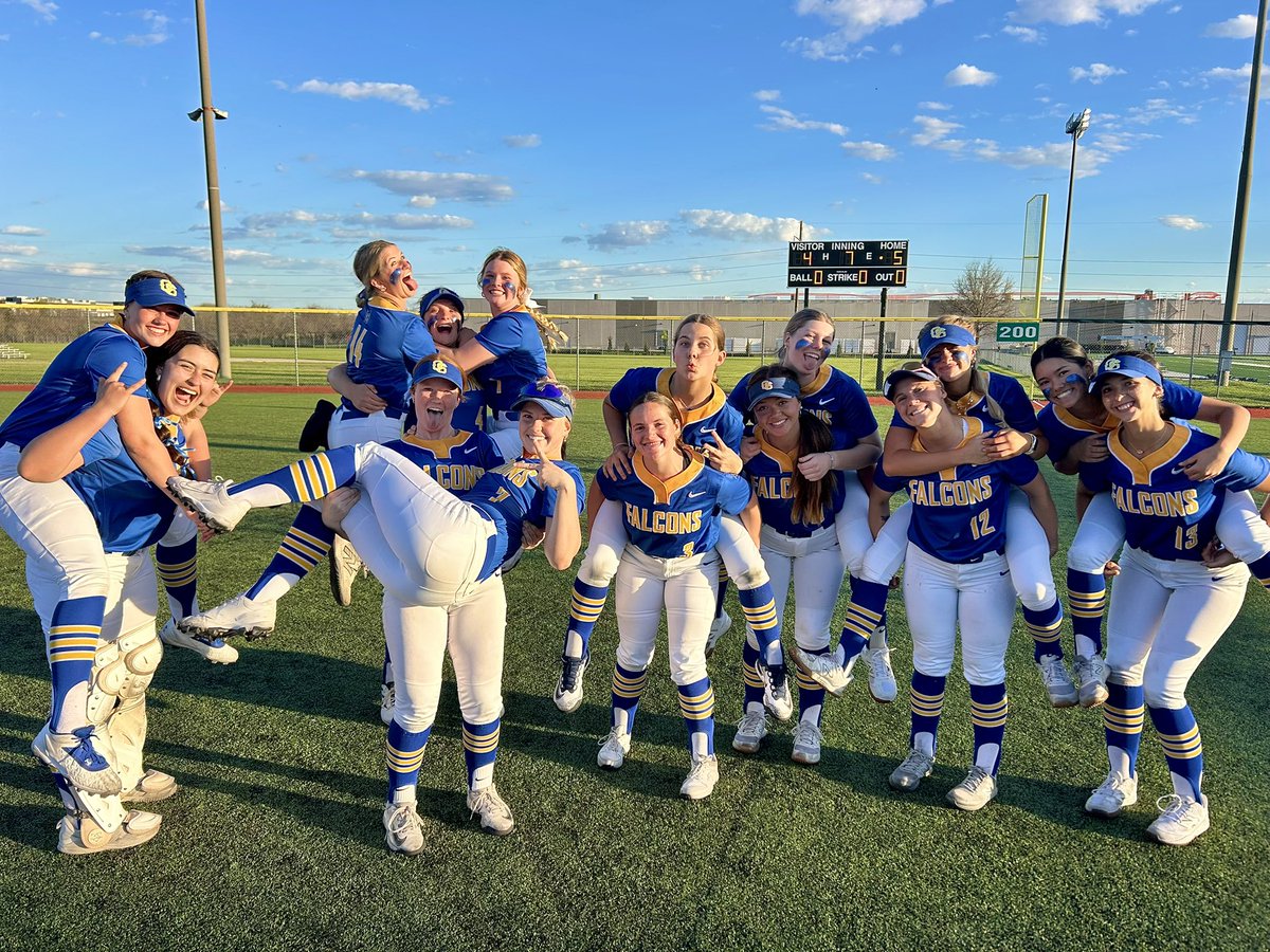 Olathe South Softball (@softball_oshs) on Twitter photo Varsity improved to a 2-1 record after their 5 to 4 victory over Shawnee Mission East tonight! 
#EarnIt Varsity improved to a 2-1 record after their 5 to 4 victory over Shawnee Mission East tonight! 
#EarnIt