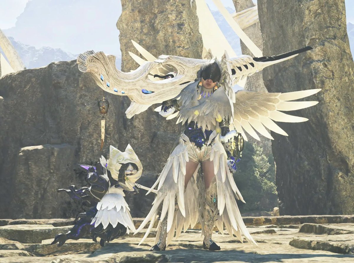 不管是什麼投資
就一定伴隨著風險
只是我們被保護的太好了
很多人就忘記了風險的存在
過度的保護 
就會變成某些人眼中的肥羊

人生跟投資一樣
一邊受傷一邊要學習避免受傷的方法
當能把傷害控制在最小的時候
活著就有輸出機會

與其恐慌 不如趁這個機會
好好思考一下 還有哪些地方不足
如何在亂世中