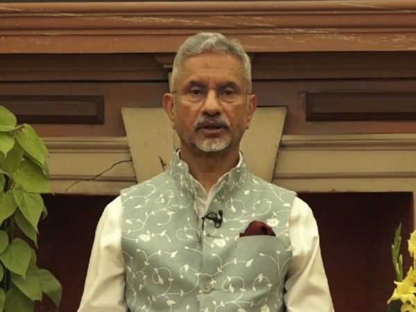ani_digital's tweet photo. EAM Jaishankar to participate in Carnegie India's Global Technology Summit
Read @ANI Story |
https://t.co/wnSkTDrOx4
#SJaishankar #GlobalTechnologySummit #EAM https://t.co/rHPMmPESSJ