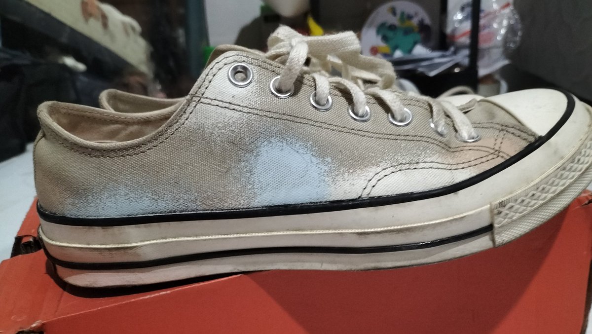 iceteahotea's tweet photo. WTS!! WANT TO SELL

Sepatu Converse size 42

Alasan dijual karena kebesaran dan jarang dipakai
masih mulus bgt

Kemaren beli nya di Sp0rt Stati0n
kalau berminat bisa co lewat oren 🍊

#WTS #WTB #zonauang #zonajajan #BU https://t.co/1CDP9j6vLG