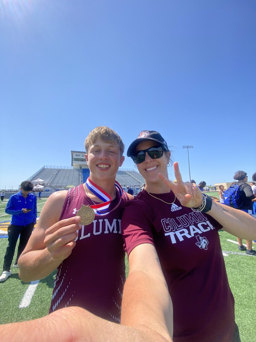 Coach Alyssa Laker tweet media