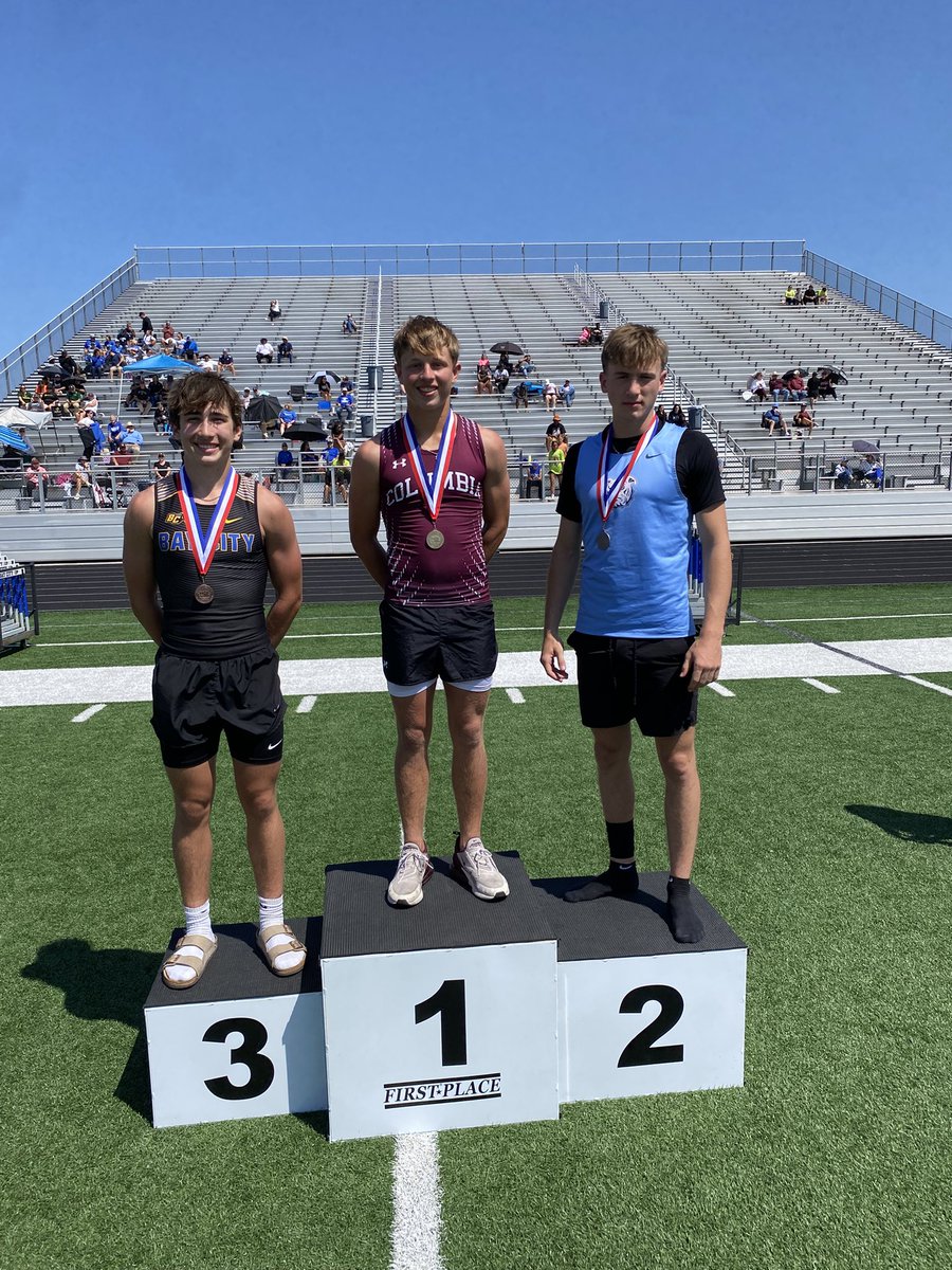 Coach Alyssa Laker tweet media