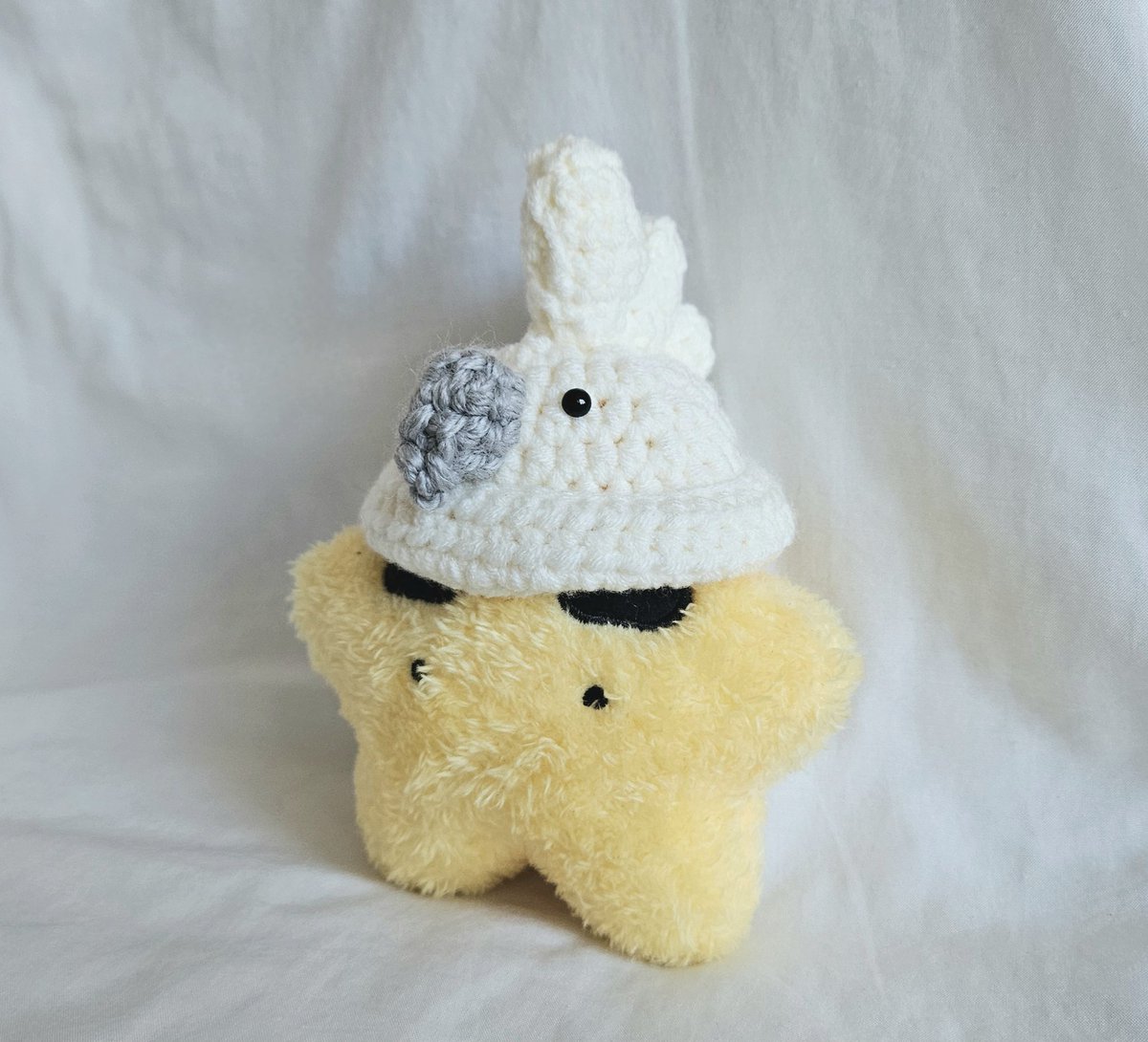 사람이 살다보면 코카투 모자를 써야할 때도 있고 그런 겁니다