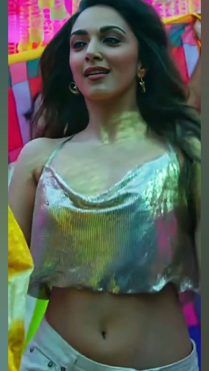 She-che poruki ammava pathi pesatha da na pottachi tha athukaga ammava kooti kudupanu nenachiya

Me-ipo un amma number tharanum and ava kulikura video nalaki varanum ilana nee kundi kulunga yenkita kuthu vaguna video nalaiki leak agum, aprm un appan kuda un video pathu kai adipan