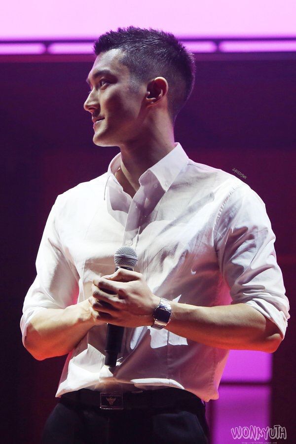 daily407's tweet photo. #최시원 #Siwon #SiwonChoi #崔始源 #シウォン@siwonchoi https://t.co/pGYgcbMYt3