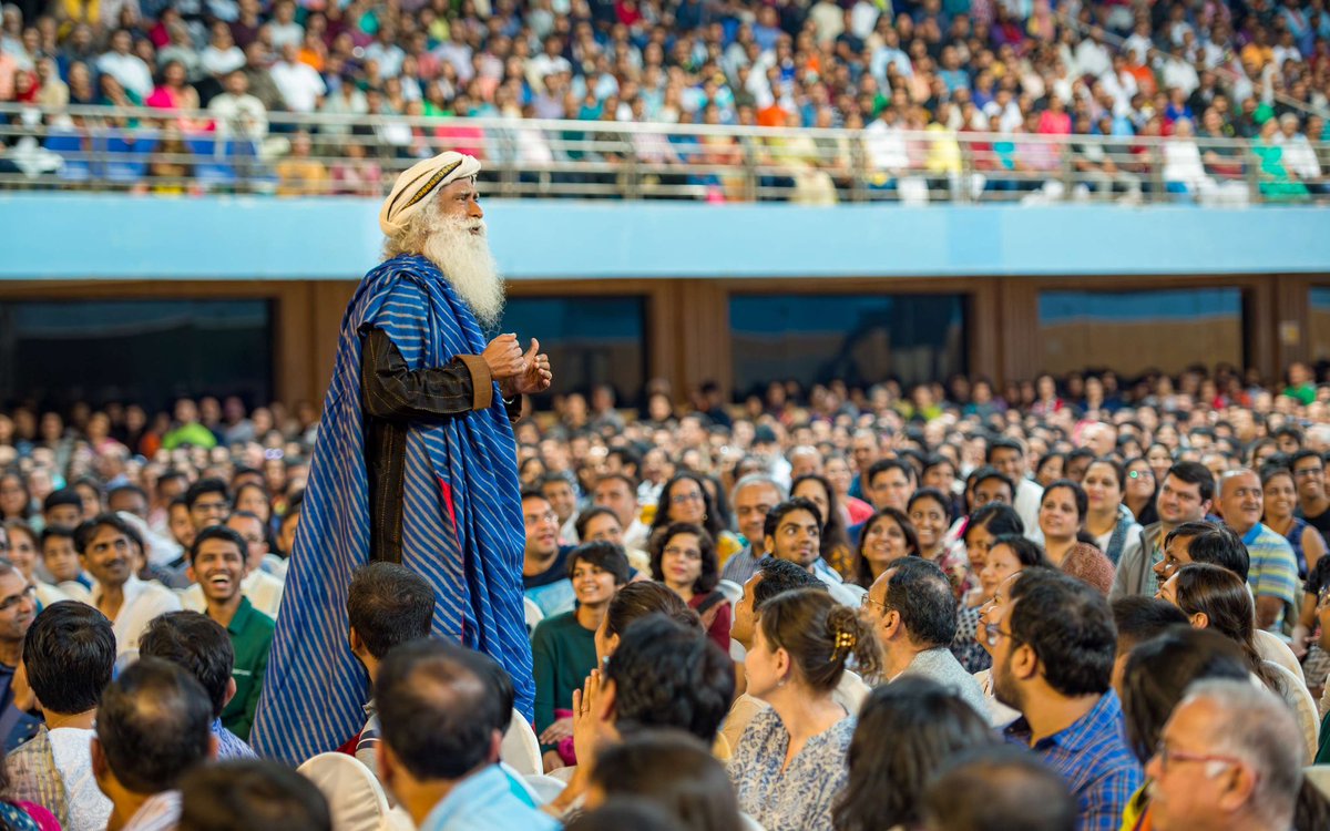 SadhguruJV's tweet image. Efficiency should always be out of love and care for people around you – not a machine-like, unconcerned action. #SadhguruQuotes