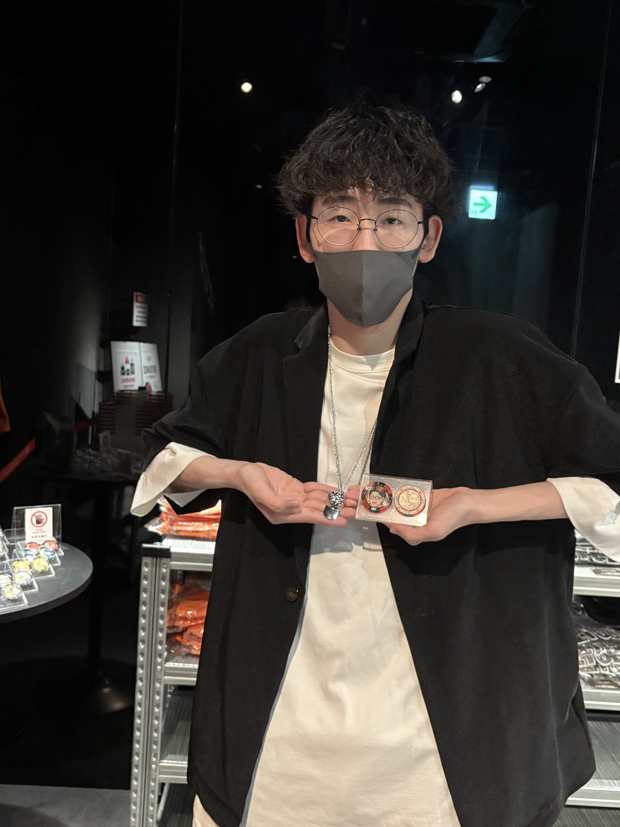 ぺにがき組コンパクトミラーとDDネックレス買ってください！ #REDニート部