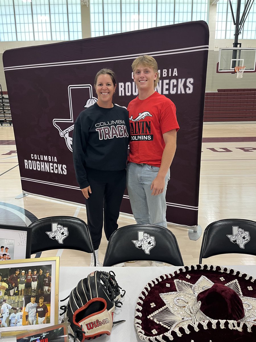 Coach Alyssa Laker tweet media