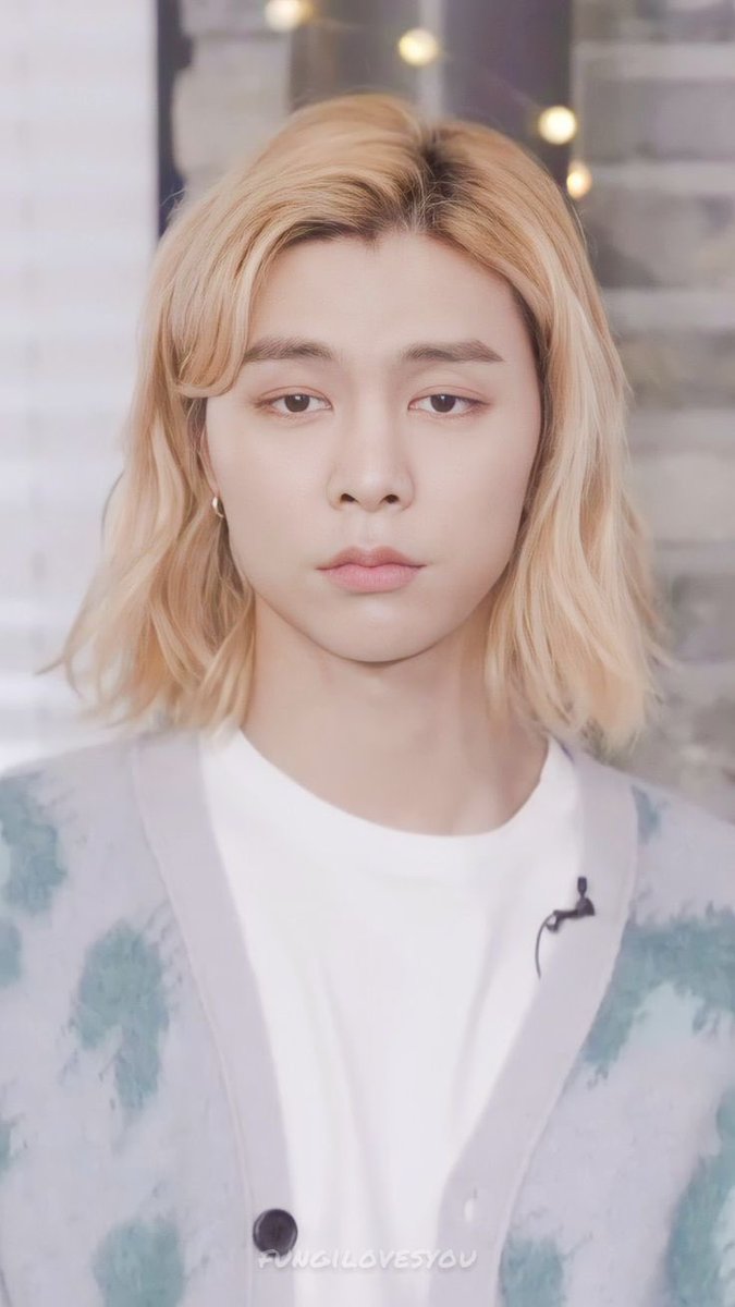 alex💩 (@ncttspend_) on Twitter photo 