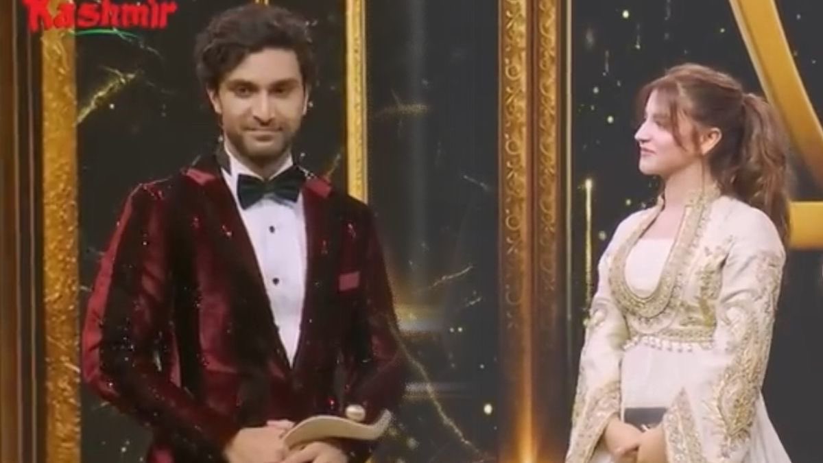 lollywood_edits's tweet photo. Manifesting them to win Best Couple at the Hum Awards 😩

#ahadrazamir #dananeer #meemsemohabbat #talrosh https://t.co/1rPPgzxNgX