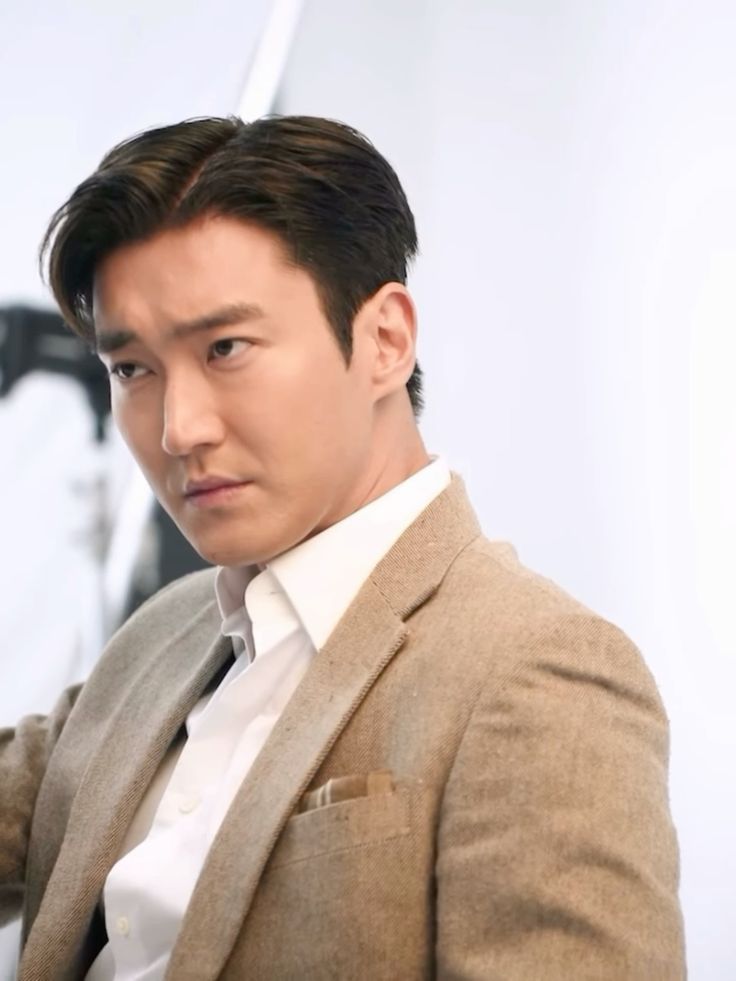 daily407's tweet photo. #최시원 #Siwon #SiwonChoi #崔始源 #シウォン@siwonchoi https://t.co/w4pijpQF2L