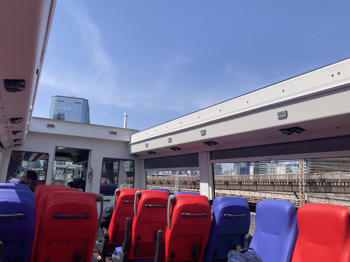 【お知らせ】大阪ワンダーループバスが運行再開します

2025年4月24日より大阪ワンダーループバスの運行を再開します。

オレンジの車体に半室オープントップや横向きサロンシートなどが特徴のバスで運行します。

詳細については大阪ワンダーループバスHPの更新をお待ちください。(ポスト現在準備中)
