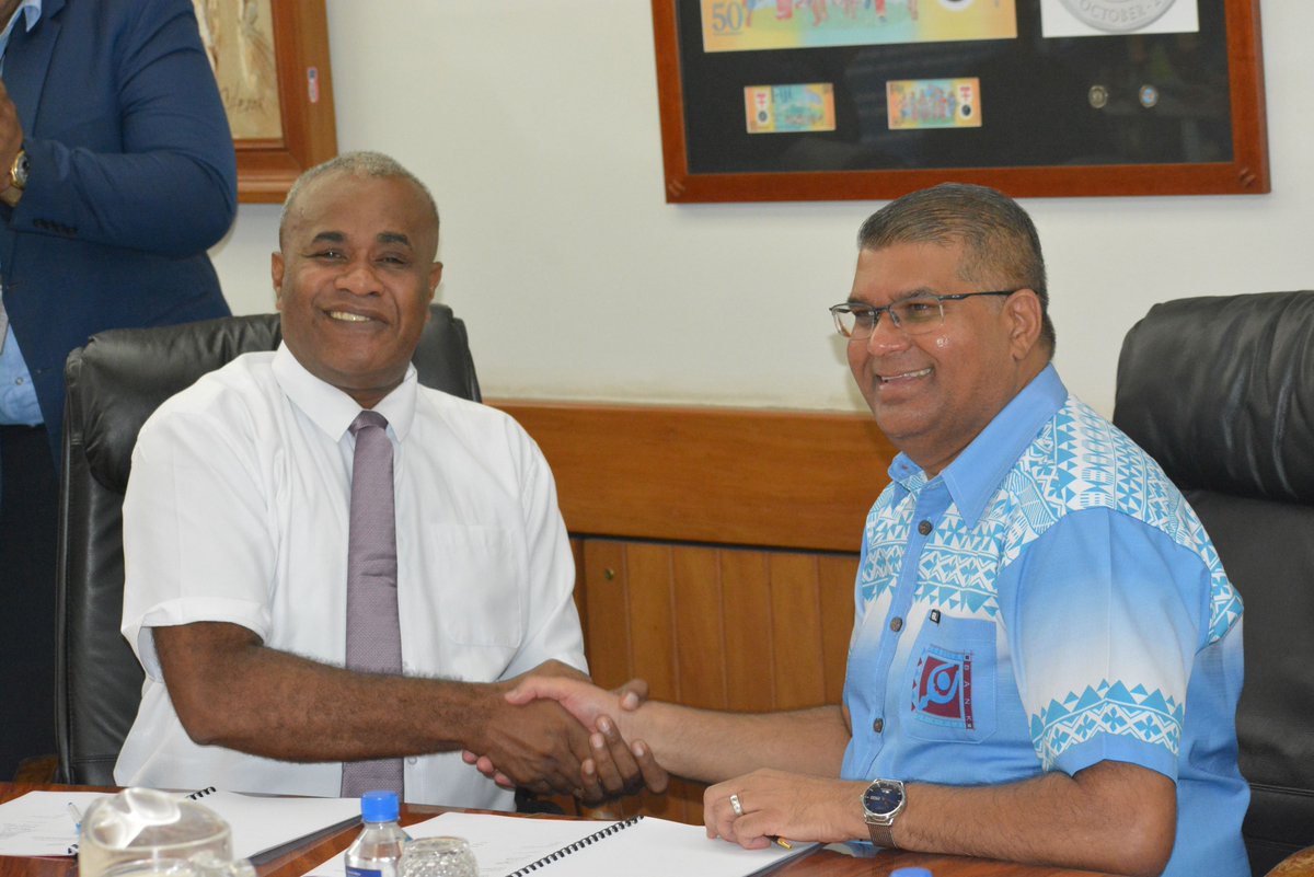 UNDP Pacific Office in Fiji (@undp_pacific) on Twitter photo ๐ก 10 rural Fijian communities now have #Starlink connectivity - enabling online banking, education & disaster response access, with thanks to Reserve Bank of Fiji & <a href="/MRMDFiji/">Ministry of Rural and Maritime Development and DM</a> supported by UNDP's #Gov4Res & through partnership with <a href="/dfat/">Department of Foreign Affairs and Trade ๐ฆ๐บ</a>, <a href="/koicafiji/">KOICA Fiji</a>, <a href="/MFATNZ/">New Zealand Ministry of Foreign Affairs & Trade</a>, <a href="/Sida/">Sida</a> & <a href="/FCDOGovUK/">Foreign, Commonwealth & Development Office</a> ๐ก 10 rural Fijian communities now have #Starlink connectivity - enabling online banking, education & disaster response access, with thanks to Reserve Bank of Fiji & <a href="/MRMDFiji/">Ministry of Rural and Maritime Development and DM</a> supported by UNDP's #Gov4Res & through partnership with <a href="/dfat/">Department of Foreign Affairs and Trade ๐ฆ๐บ</a>, <a href="/koicafiji/">KOICA Fiji</a>, <a href="/MFATNZ/">New Zealand Ministry of Foreign Affairs & Trade</a>, <a href="/Sida/">Sida</a> & <a href="/FCDOGovUK/">Foreign, Commonwealth & Development Office</a>