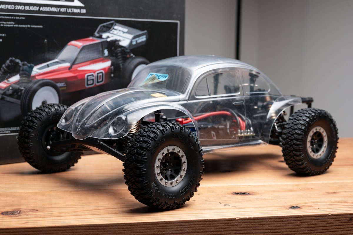 QL_CUSTOMS's tweet photo. ずっとBaja BugのスケールRCが欲しかったので京商ダートマスターをベースに製作します

ボディはPRO-LINEのLCGコンペクローラー向けを選びました

リア用のエアレーションダンパーをフロントにも組んでバハバグのやや前上がりの車高を再現しています https://t.co/1iGLX98YHG