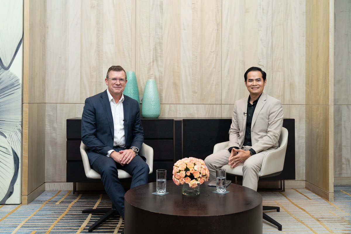 congthang1607's tweet photo. Hosting Mr Alan Tudge - former Minister in the Australian Government Cabinet was a truly inspiring experience. His depth of knowledge and openness in sharing real, strategic insights made our conversation really iìnormative and highly relevant for VN businesses going global. https://t.co/6QA2A1JRqZ