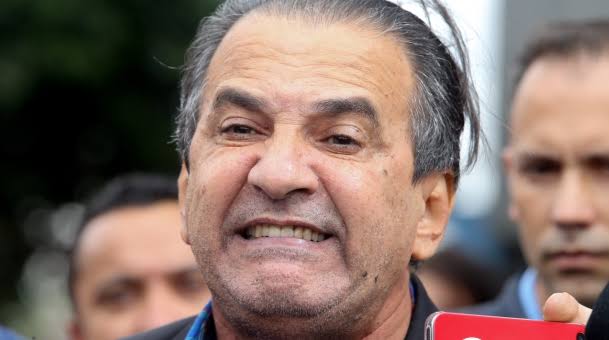 RESUMO DO DIA:

1) Prefeito de Sorocaba acorda com a Polícia Federal na porta.

2) Prefeito diz que só tinha bolo de cenoura, mas a operação, em diversos endereços, apreendeu malotes de dinheiro; um Porsche e armas.

3) Pastor Silas Malafaia é denunciado ao Ministério Público por