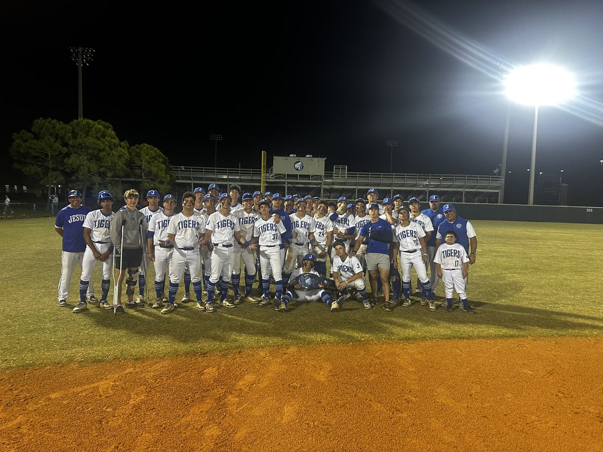 Jesuit Baseball (@jesuitbaseball) on Twitter photo Win #17 came on Senior Night. <a href="/robby_s35/">Robby Santana</a> with a π£! <a href="/PaskJace/">jace pask</a> and <a href="/joey_delucia10/">Joey DeLucia</a> each with their first career hits and <a href="/PaskJace/">jace pask</a> earned the belt! District semifinals at home on Tuesday night at 7! #Dominate #WYW #AMDG Win #17 came on Senior Night. <a href="/robby_s35/">Robby Santana</a> with a π£! <a href="/PaskJace/">jace pask</a> and <a href="/joey_delucia10/">Joey DeLucia</a> each with their first career hits and <a href="/PaskJace/">jace pask</a> earned the belt! District semifinals at home on Tuesday night at 7! #Dominate #WYW #AMDG