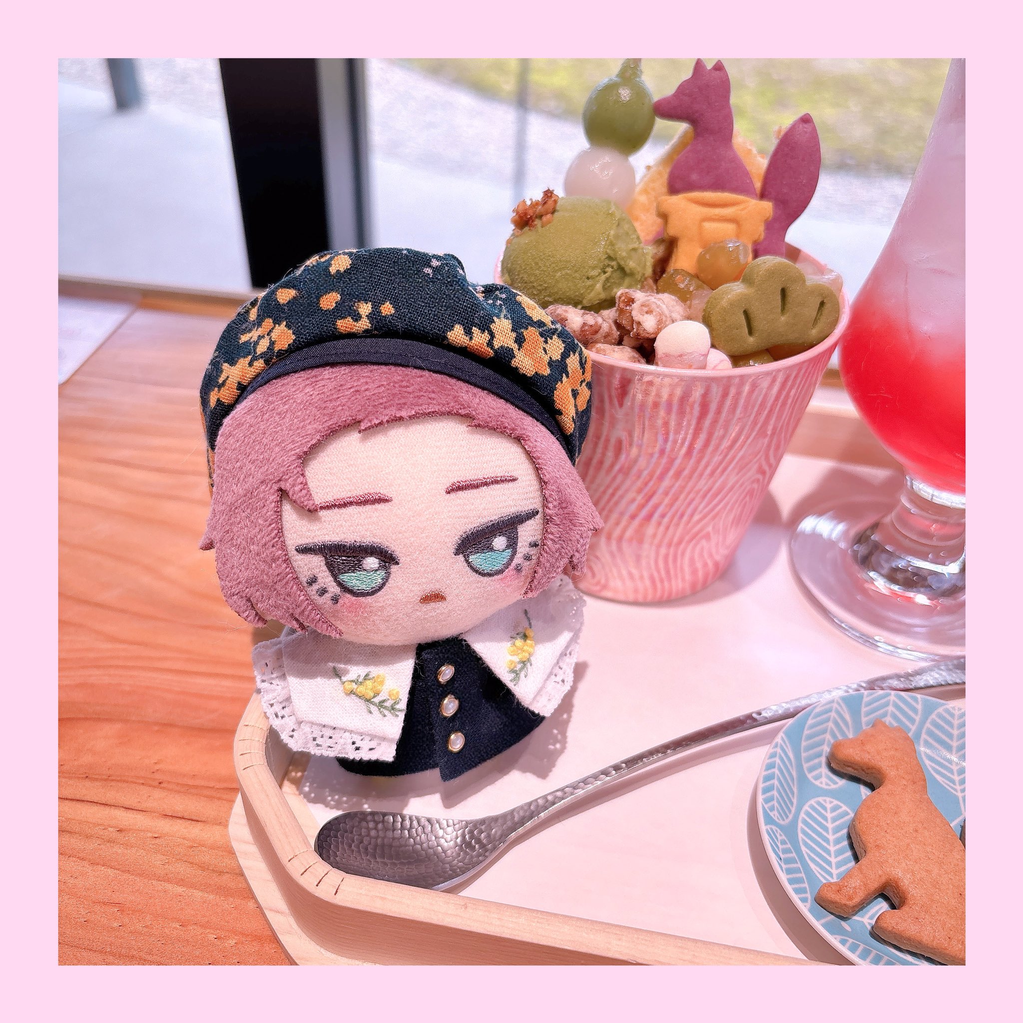Lily (@Lily_handmaid) / X