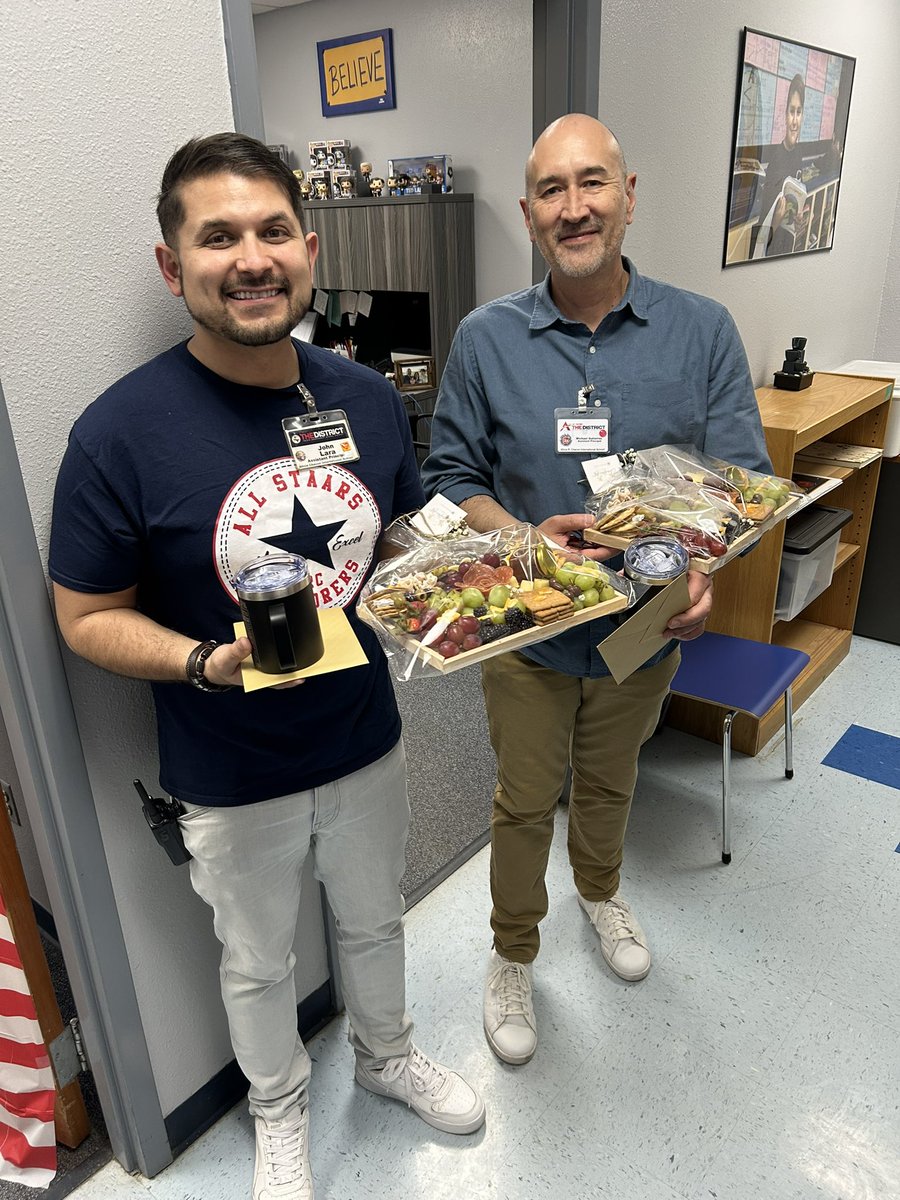 MrsACorona's tweet photo. Happy Assistant Principal’s Week to our own Mr. Lara and Mr. Gutierrez! Thank you for all the support and dedication you have given all our school! 💙❤️🩵
@ARCESYISD https://t.co/I5P6AXcaWJ