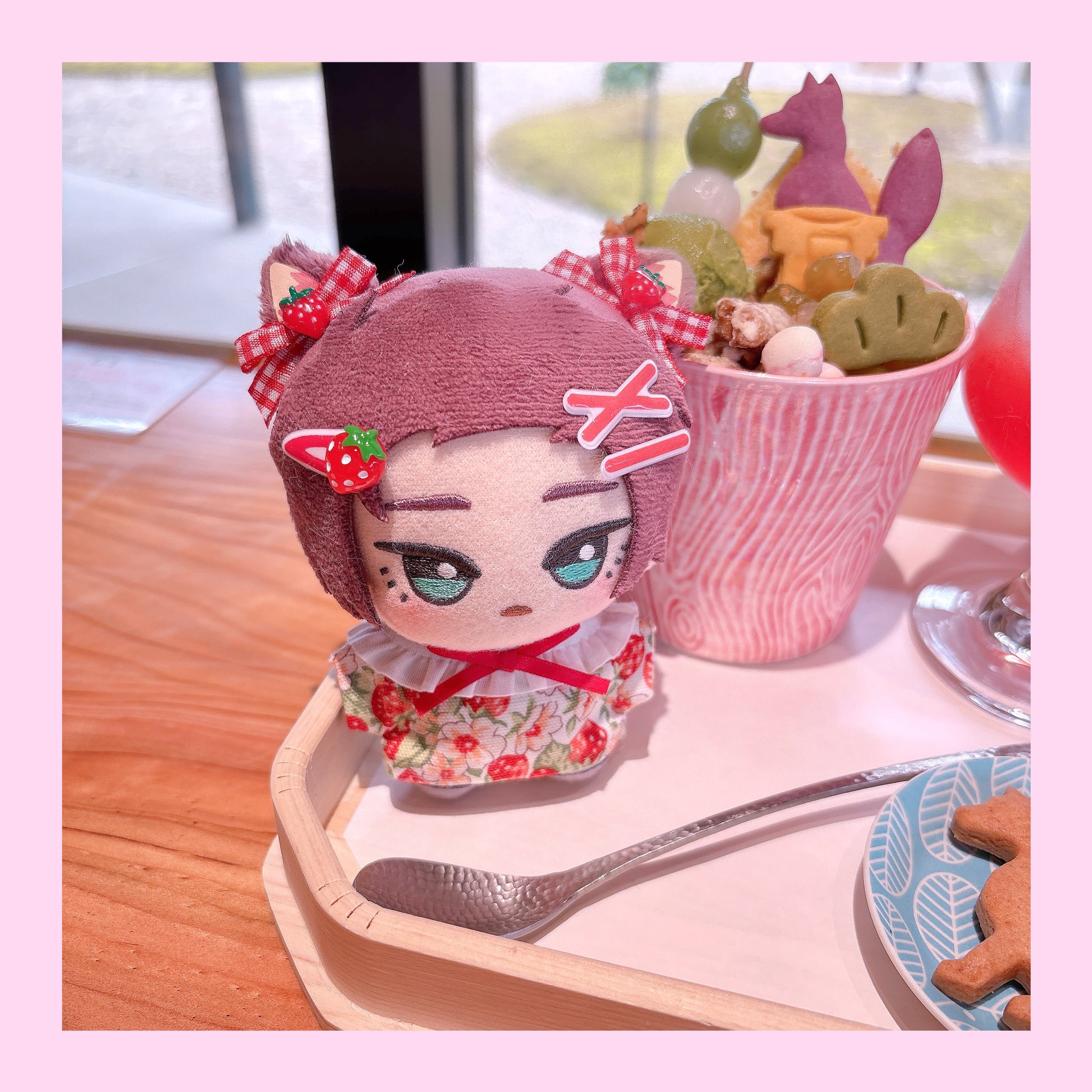 Lily (@Lily_handmaid) / X Lily (@Lily_handmaid) / X
