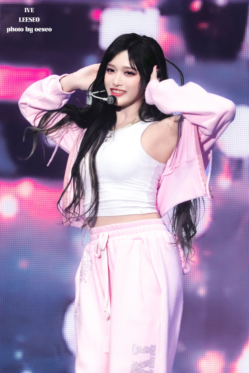 250406 IVE FANCON 🥰
#IVE #아이브 #アイヴ 
#LEESEO #이서 #イソ