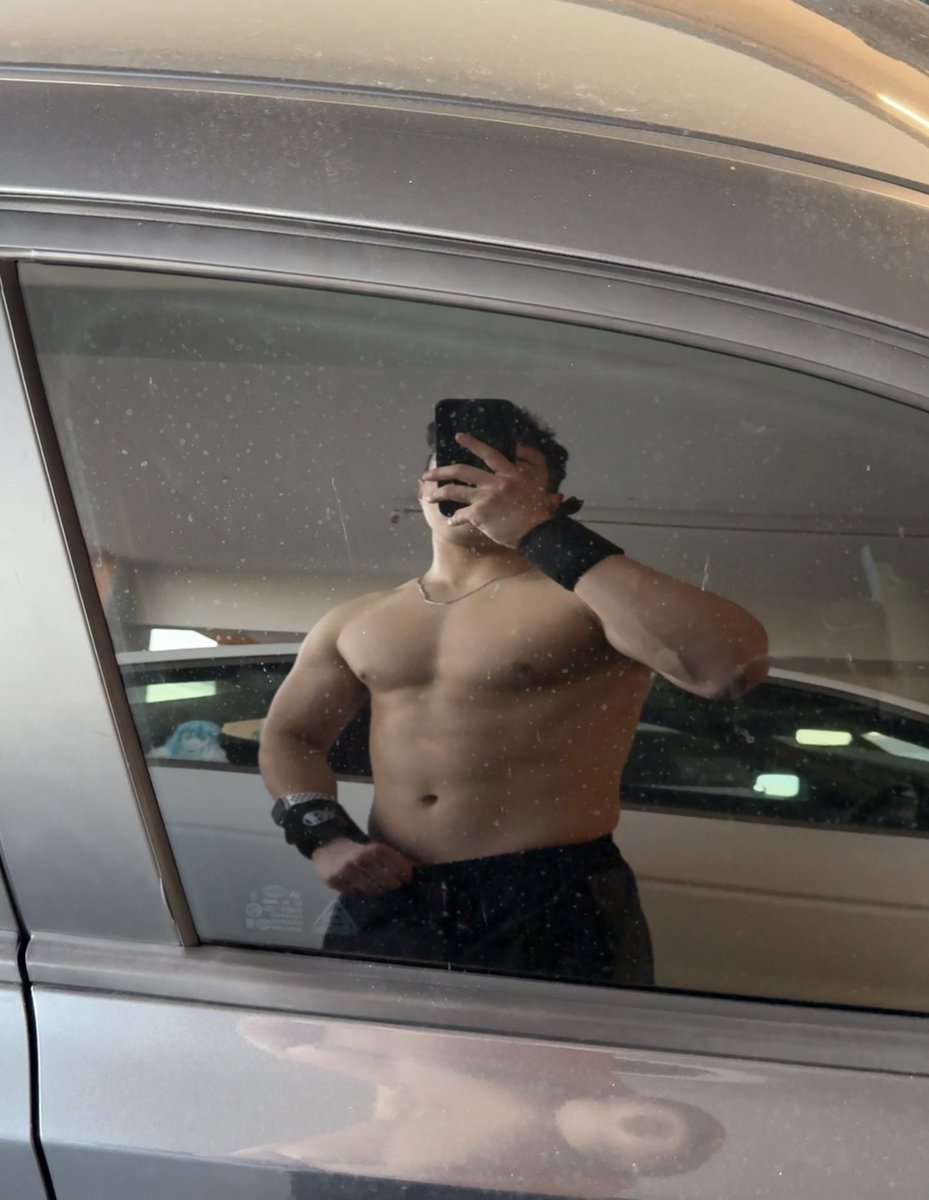 Car reflections&gt;&gt;&gt;