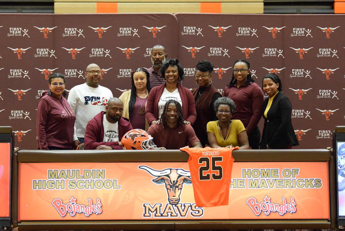 Mauldin Mavericks Football 🏈 tweet media
