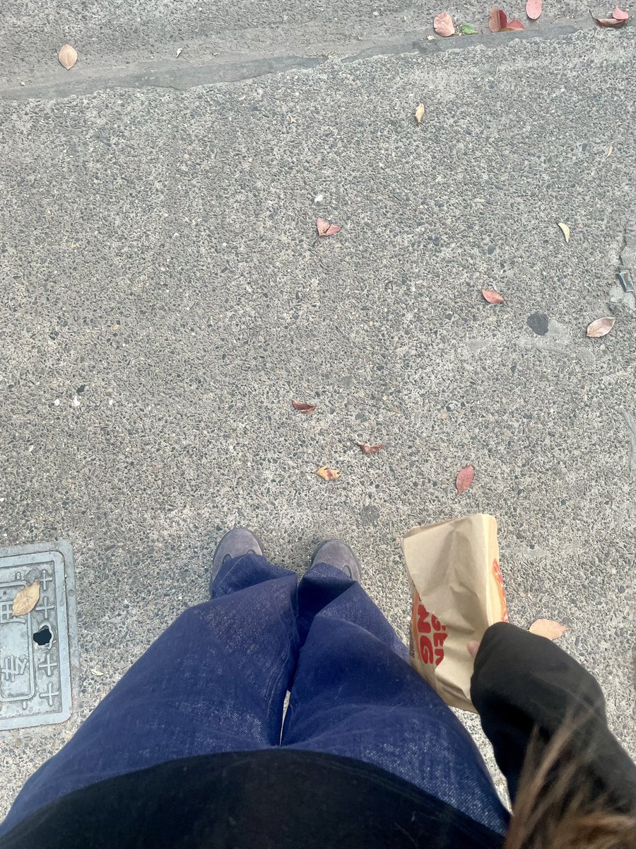 急性肠胃炎初愈后吃上了心心念念的双层芝士牛肉汉堡🍔  快乐了