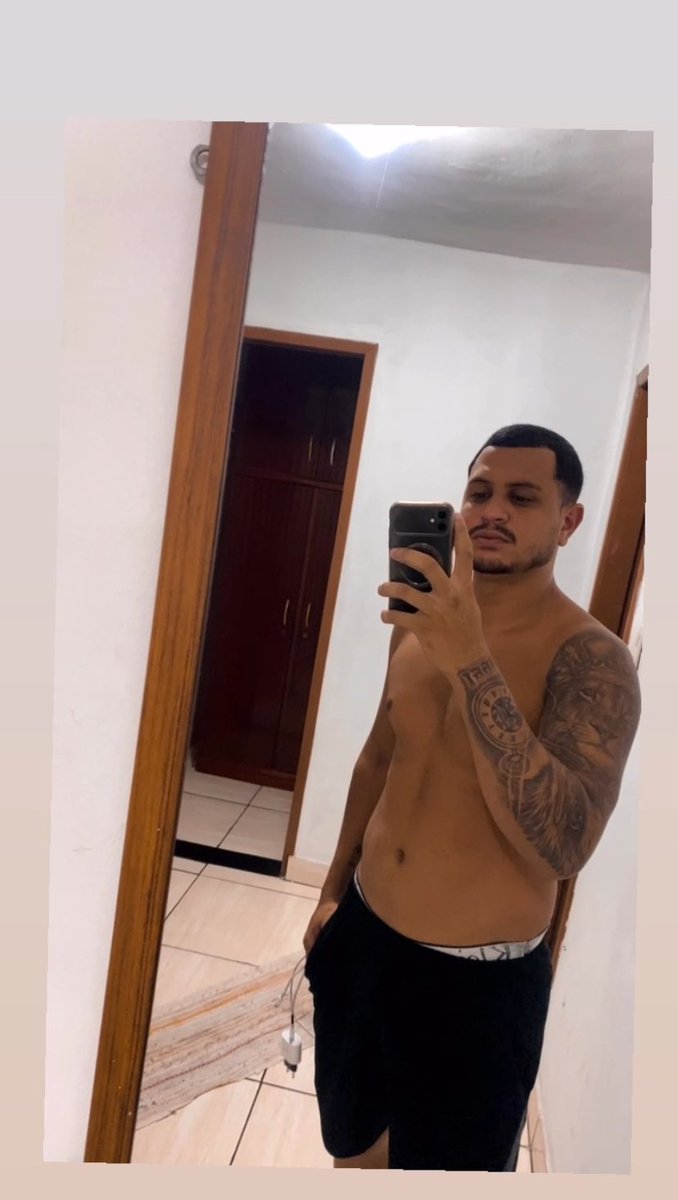 MthRei's tweet photo. Gratidão eterna ao senhor por me permitir completar +1 ano de vida, parabéns pra mim  🙌🏾🎉🎆🚀 https://t.co/3Yb8yG0D91