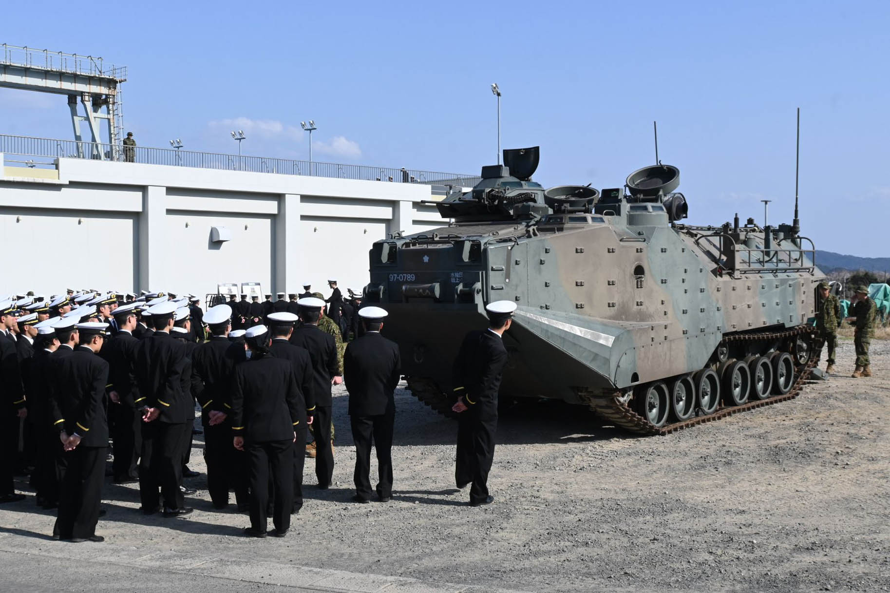 陸上自衛隊 水陸機動団 チャレンジ Amazon.co.jp: 陸上自衛隊 水陸機動団 最先任上級曹長