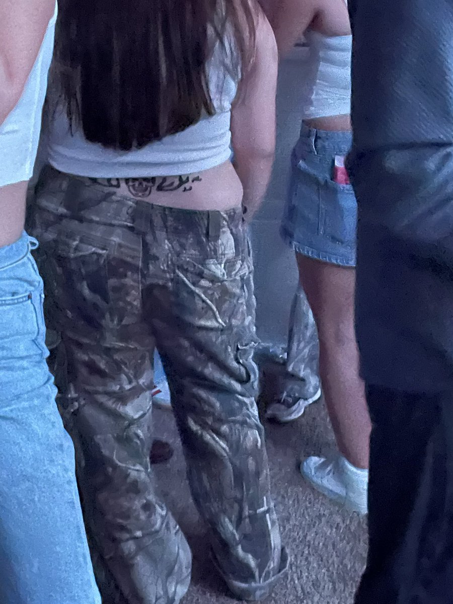 excel_incel's tweet image. Ummmm…. Yes please!! 
#backshots
#fulltank