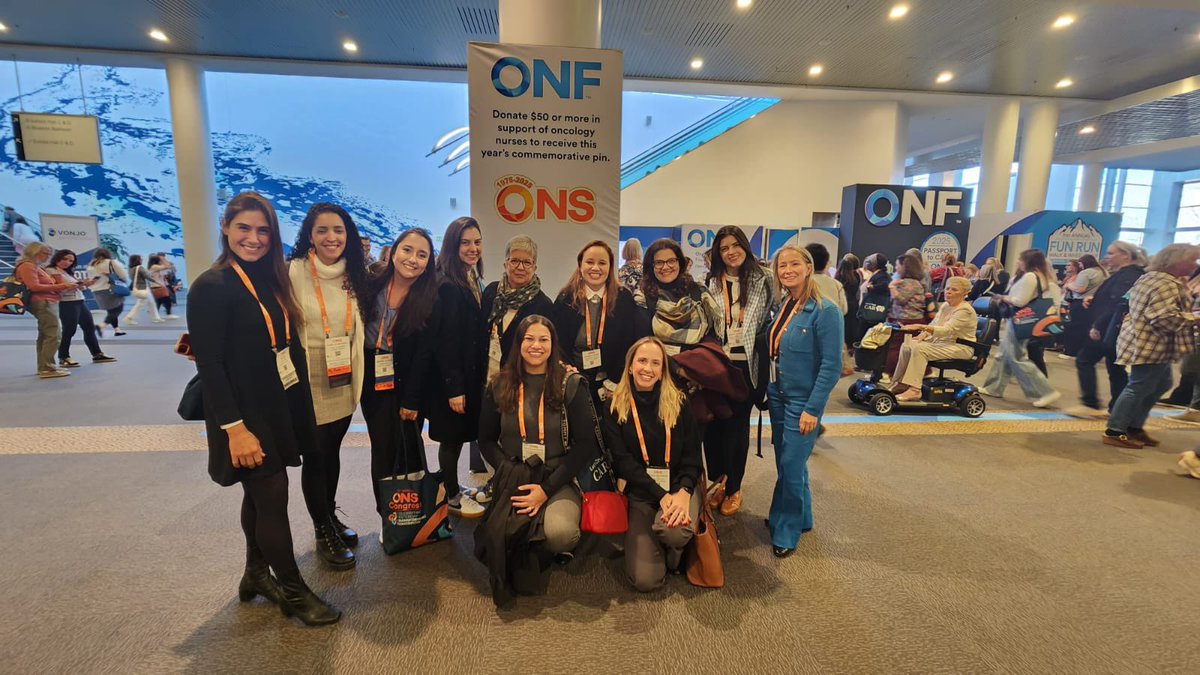 BrunaTirapelli's tweet photo. Celebrating 50 years of ONS with my fellows Brazilians Oncology Nurses 🇧🇷
@oncologynursing https://t.co/zE8OrSFvQq