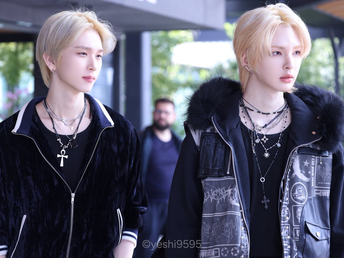 yes_sth's tweet photo. #EPEX #이펙스 #MU #뮤 ＃ミュー #BAEKSEUNG #백승 #ベクスン

250411
金髪の双子星✨✨ https://t.co/9G4UN34UKW