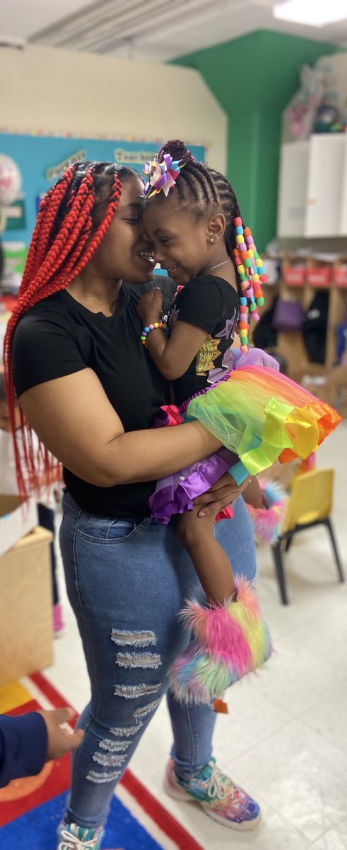 ForeverJUNON's tweet photo. Happy birthday to my favorite person in the world. ♈️💜🎂🎊 Year 3 Tinkee 🧚🏽‍♀️#ColorMe3🎨 https://t.co/iRrEe6yLis