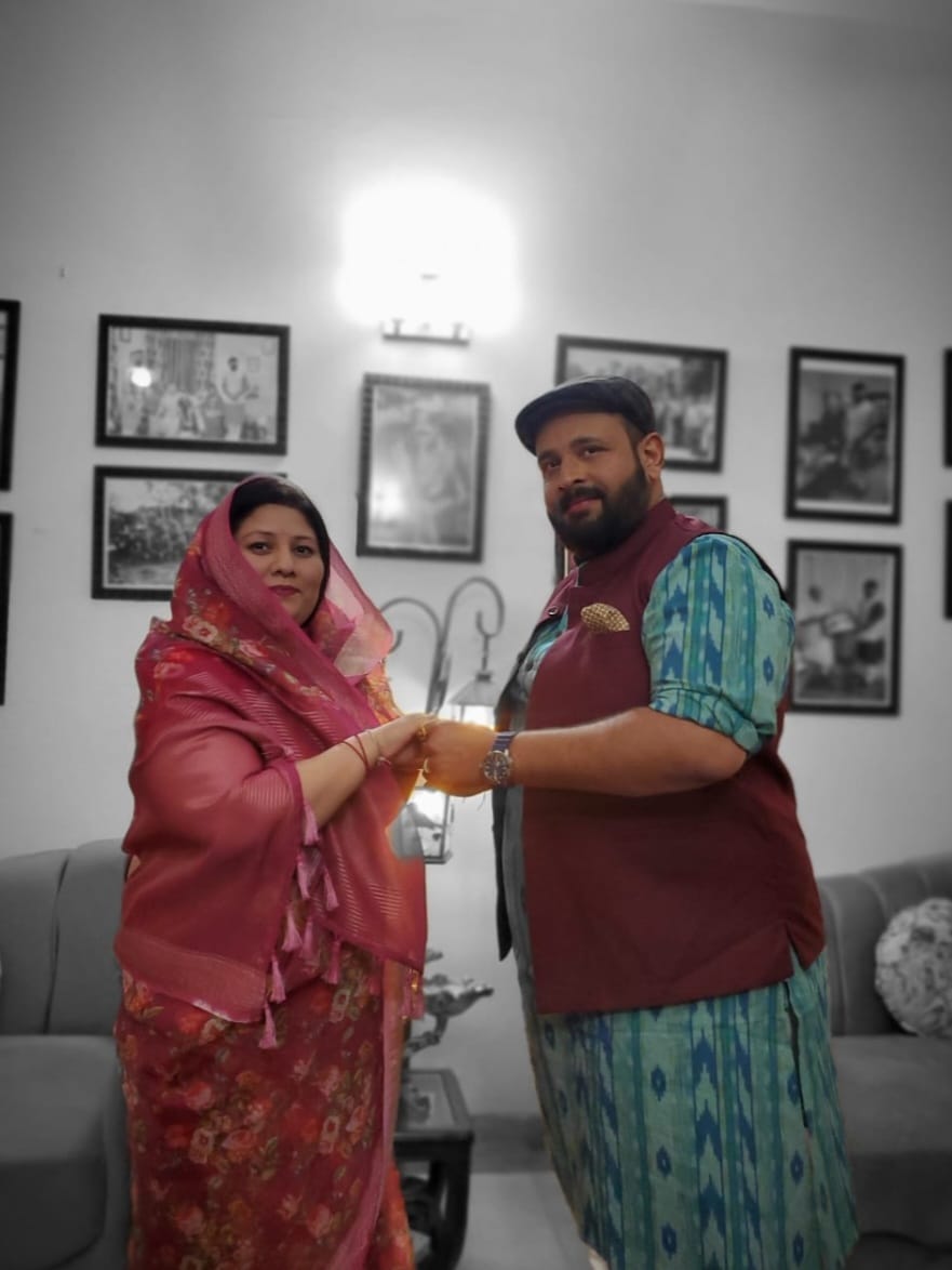 HinaJudev's tweet photo. Happy Birthday, my love! Wishing you a day filled with joy and laughter, and a year ahead filled with happiness and adventure. I love you more than words can say." https://t.co/wZmp6PfsES