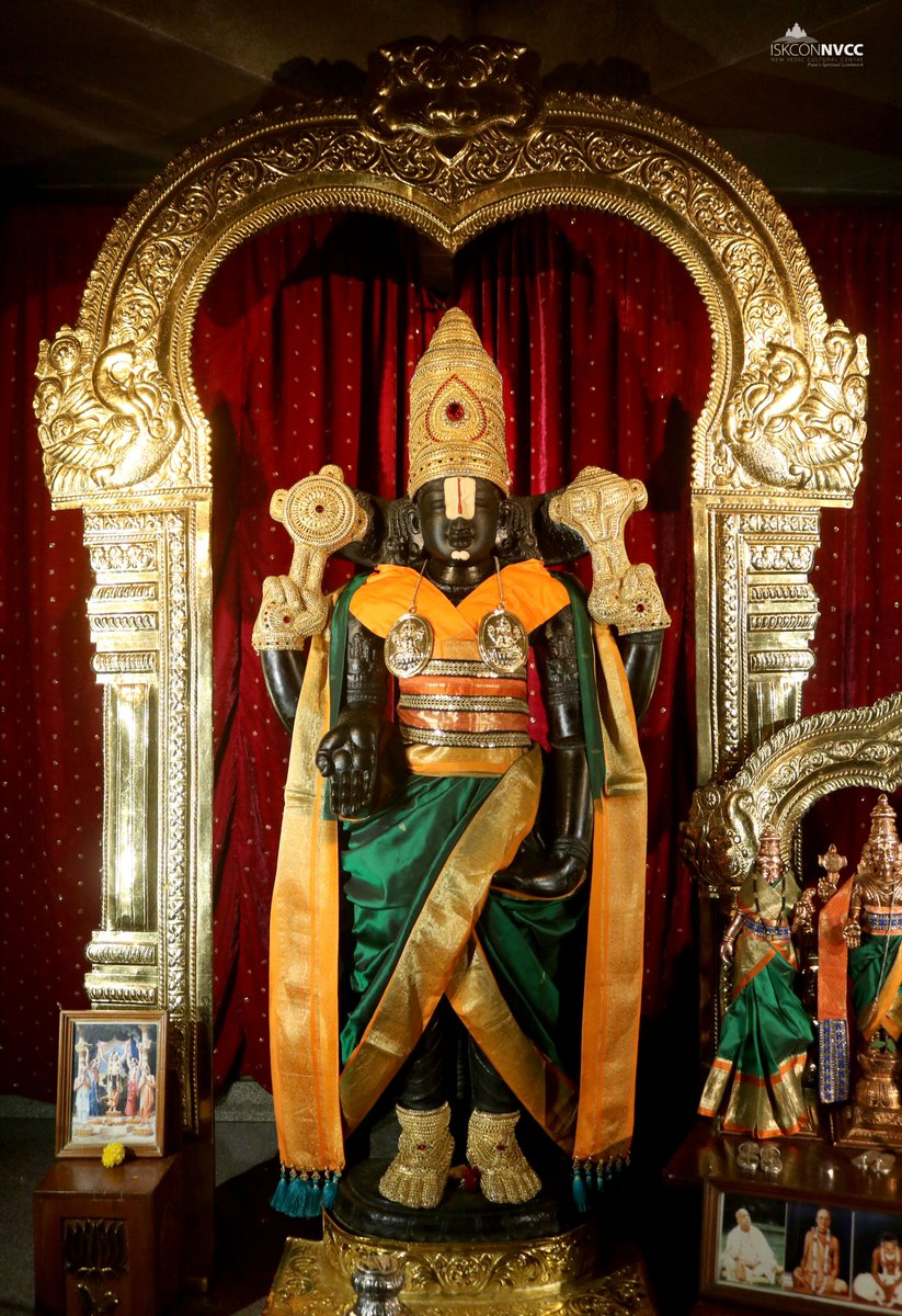 ISKCONPune's tweet photo. 🌷Mangal Arati Darshan🌷🗓11/04/2025🙏🚩@ISKCONNVCCPune🚩
.
.
#ISKCON #ISKCONNVCC #ISKCONNVCCPune #ISKCONPune
#11thapril #11thapril2025 #Friday #Vrindavan
#Harinaamsankirtan #Radheshyamdas #Radheradhe
#Sankirtan #Kirtan #Mayapur #Prabhupada #iskconmandir
#GVE #GovardhanEcoVillage https://t.co/4JJOSzC2nG
