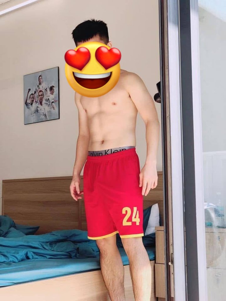 alibaaaaaa1's tweet photo. Còn ai chưa có video full 15p ko nhỉ... mới săn đc của ku em. Đúng dân đá banh có khác. Nể luôn. ĐặngvanLawms. https://t.co/tnVFGlxAJw