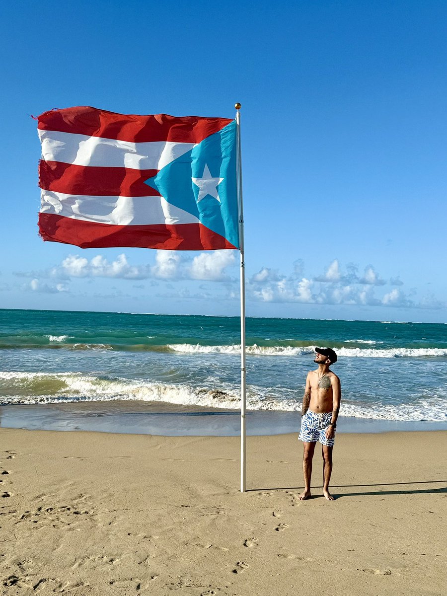 reyyvv_'s tweet photo. Don Rey. 🇵🇷🏝️😎 https://t.co/ksldeaJeyG