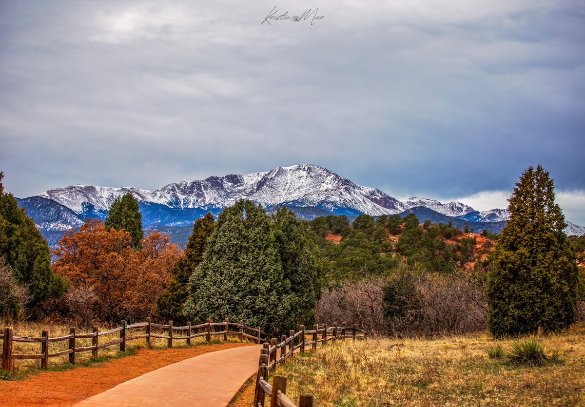 Now that's a mighty fine view for "Fence Post Friday."