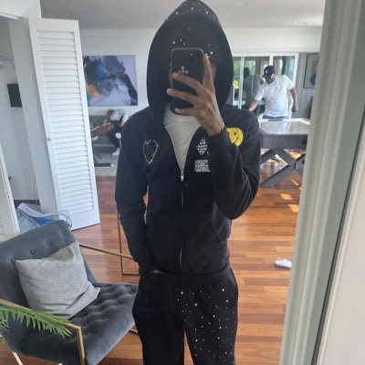 _TheRealBandz's tweet photo. #NewProfilePic https://t.co/FIBGcsJLbL